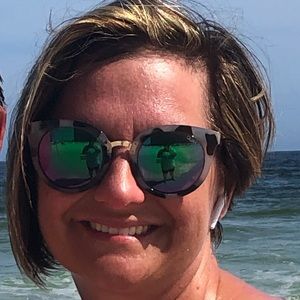 Meet your Posher, Tina